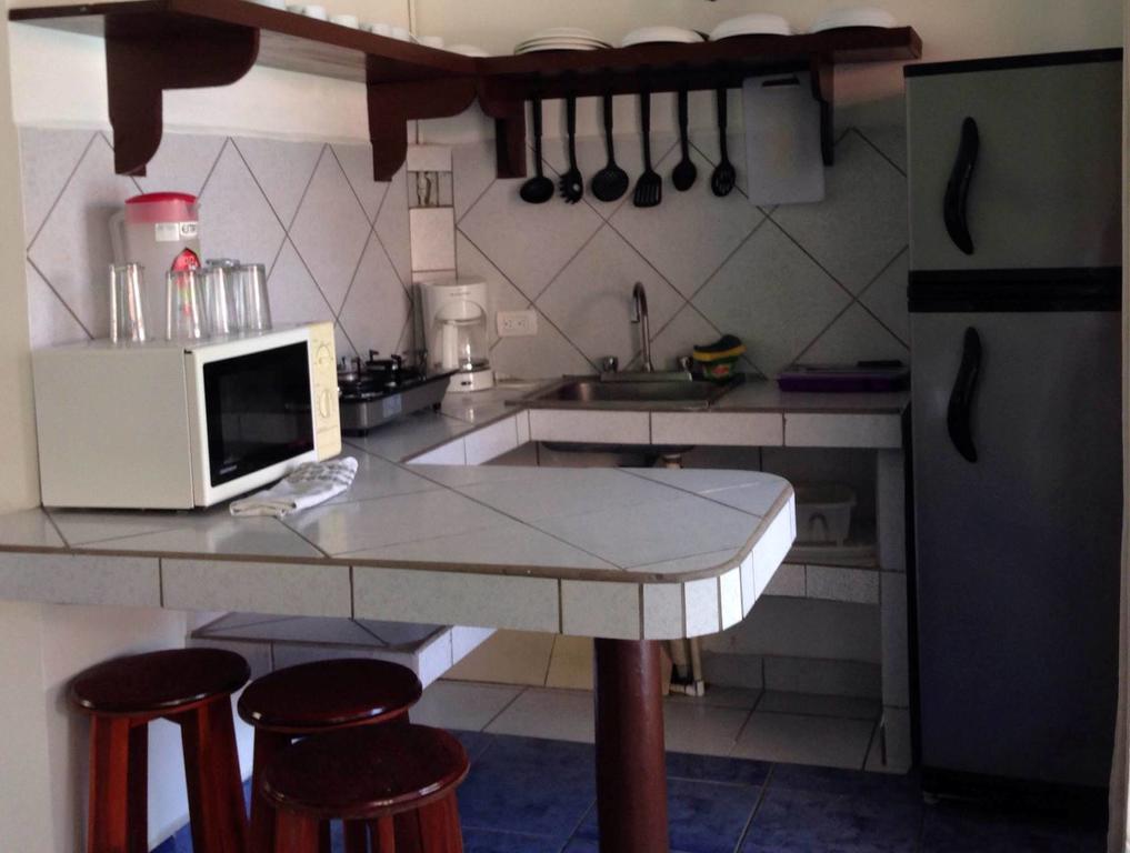 Apartotel Gaviotas Jacó Екстериор снимка
