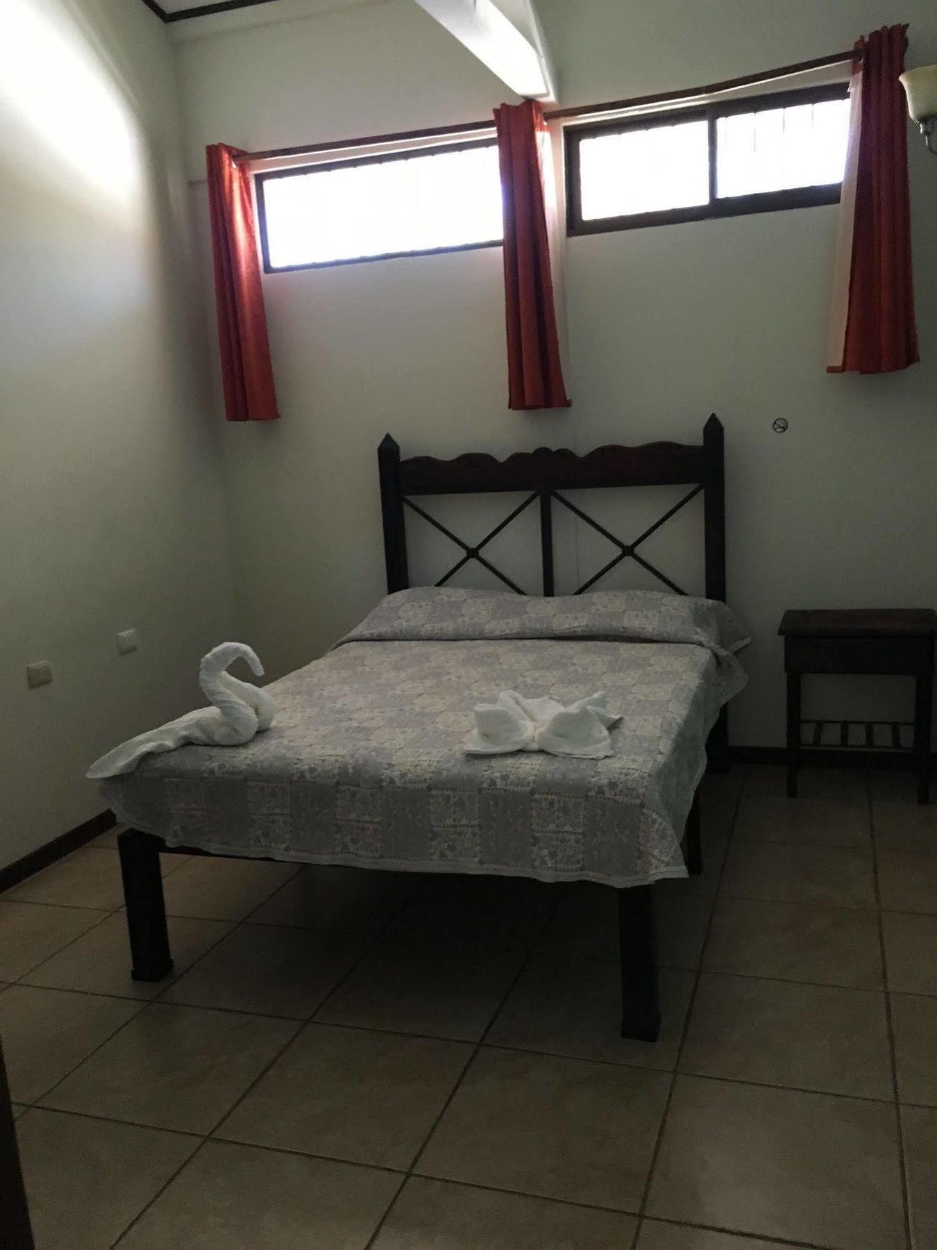 Apartotel Gaviotas Jacó Екстериор снимка